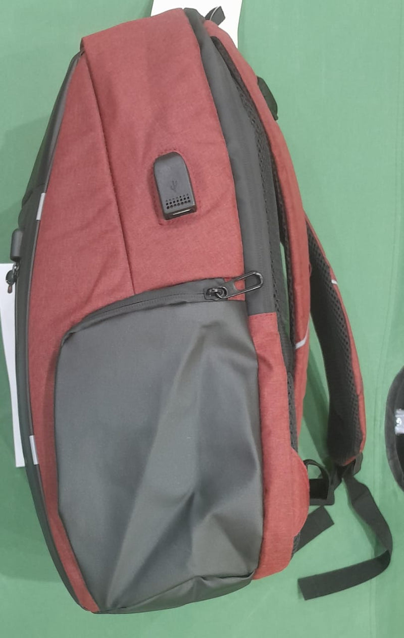 BACKPACK WITH 10000MAH